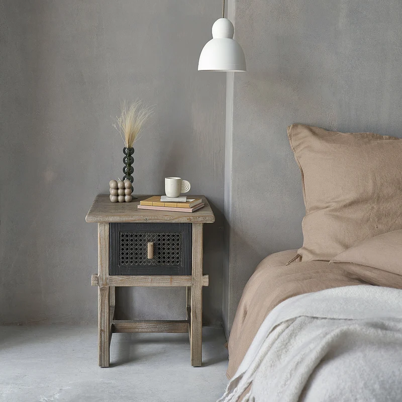 Table de chevet en bois recyclé massif 45 cm