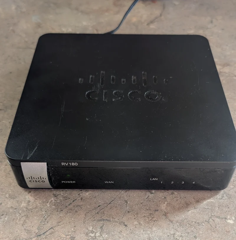 Routeur VPN Cisco RV180 – Testé fonctionnel – PME / Bureau