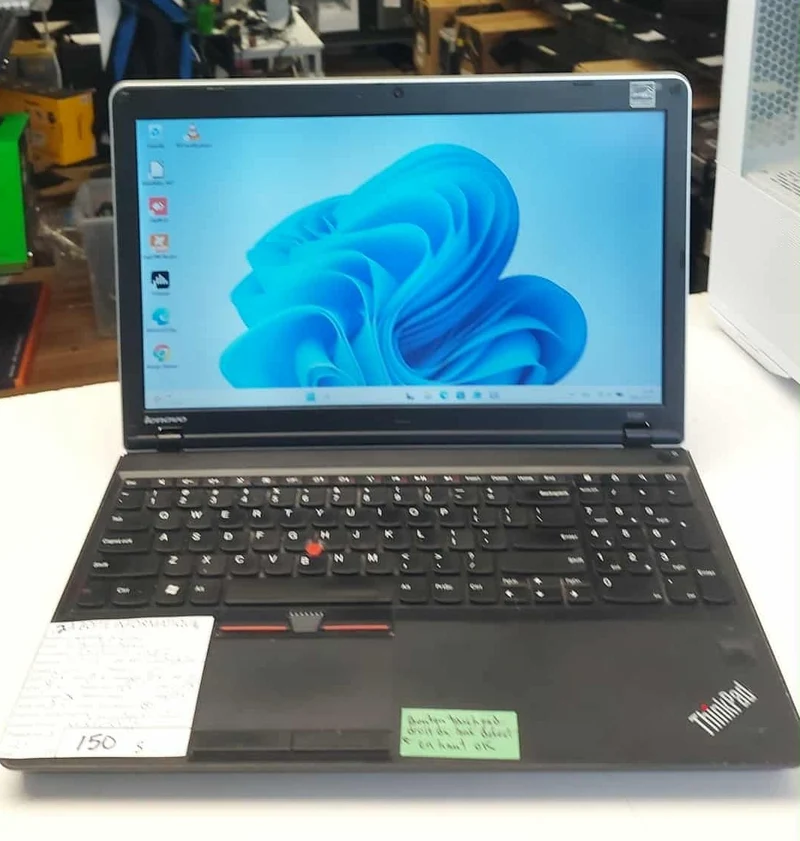 Laptop Lenovo ThinkPad E520 i5-2410M 8Go Ram SSD 120Go Kingston DVD 15po HDMI